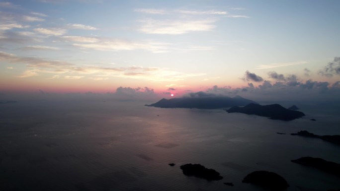 海岛滩涂海上日出自然风光航拍