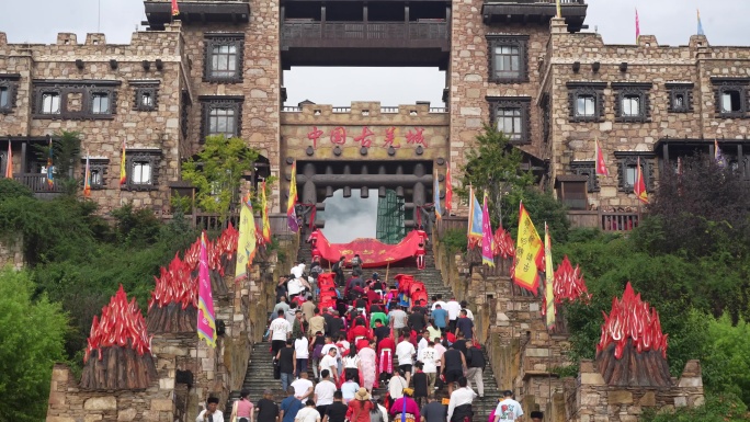 四川阿坝茂县中国古羌城开城仪式