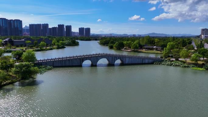 温岭市九龙湖拱桥古风建筑绿化水上公园航拍