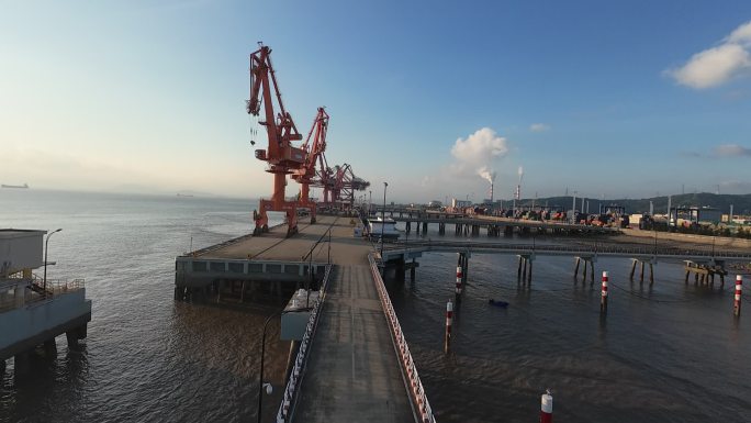 台州市玉环大麦屿码头穿越机航拍