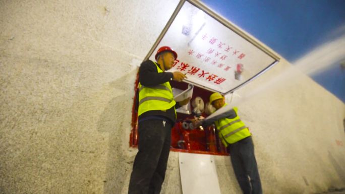 危化品车祸 危化品泄露  灭火 安全