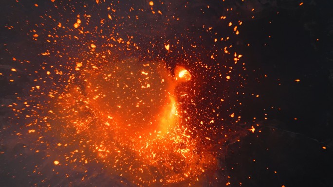 航拍火山爆发