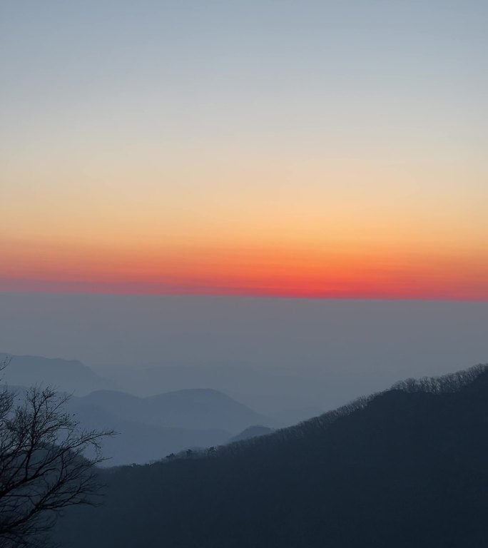 凤凰山日出竖屏