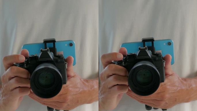 用手机在相机背面进行POV拍摄。