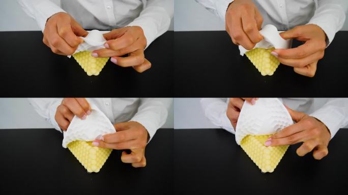 3d硅胶模具移除，显示糕点设计。