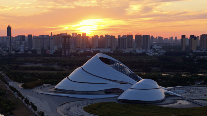 4k哈尔滨大剧院夕阳落日余晖