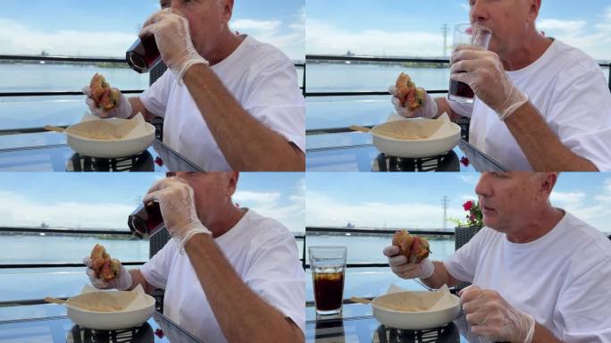 享受美味的早餐，在海滨餐厅用餐