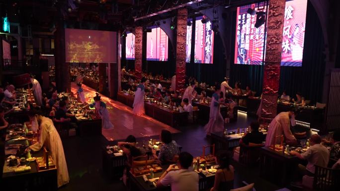 沉浸用餐 东郊记忆蜀宴赋 吃饭表演