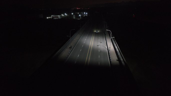 无人机灯光汽车路跑航拍