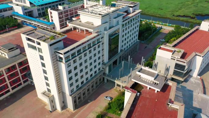 航拍天津国土资源和房屋职业学院