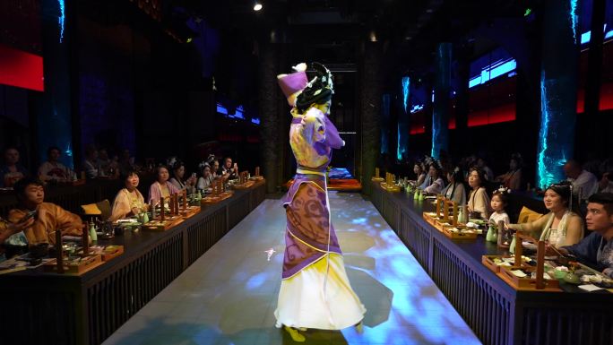 汉服装扮  沉浸用餐 汉服文化 实景演出