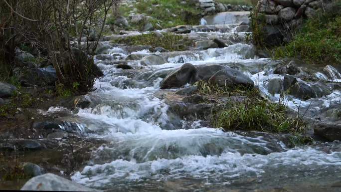 贺兰山小溪 流水 卵石