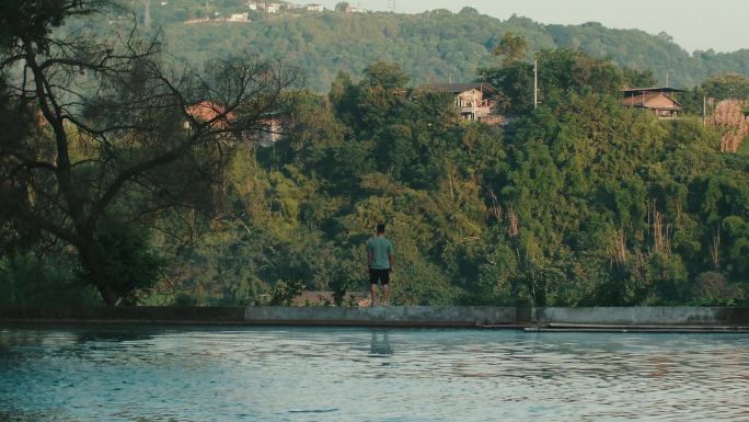 走出大山 创业者