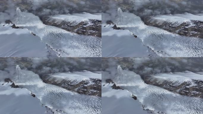 航拍冰川之父慕士塔格峰雪山冰川