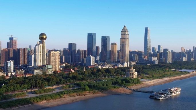 武汉江滩长江日出大景