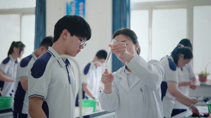 中学生实验课