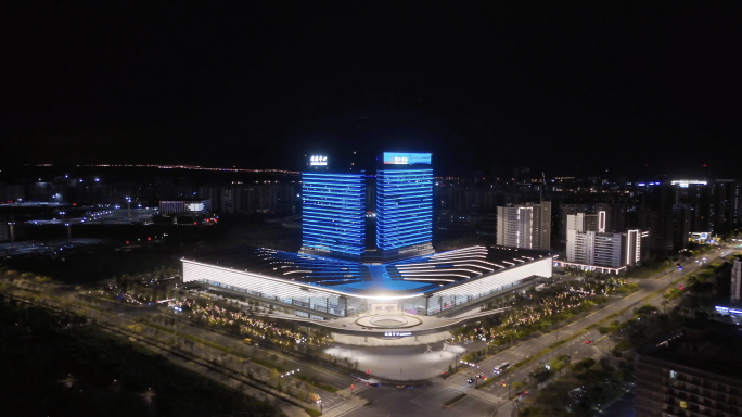 临港中心夜景 锦江国际酒店 临港演艺中心