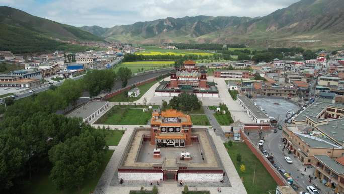 甘肃甘南州夏河县拉卜楞寺航拍建筑风光
