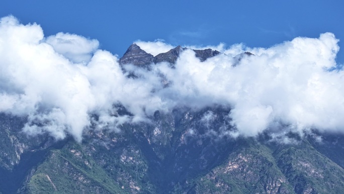云海高山壮丽山河川西美景雪山