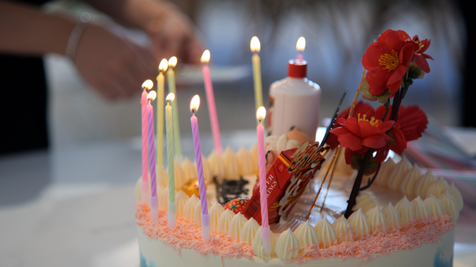 生日蛋糕，切蛋糕，集体生日宴，老人过生日