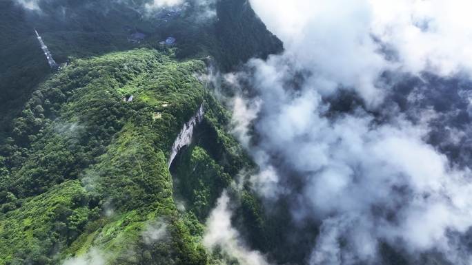 穿云航拍美丽中国喀斯特地貌、崇山峻岭森林