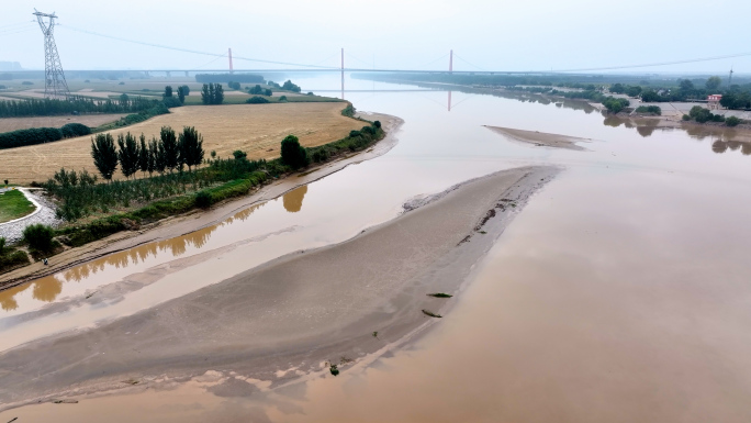 黄河土质疏松黄河泥沙土壤冲刷黄河大堤堤坝