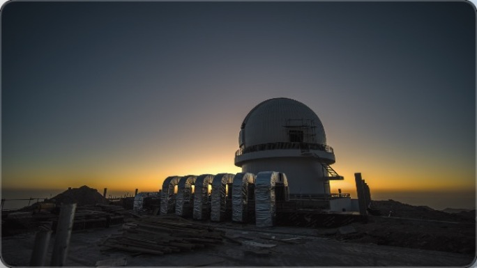 青海湖冷湖天文台日落转星空延时摄影