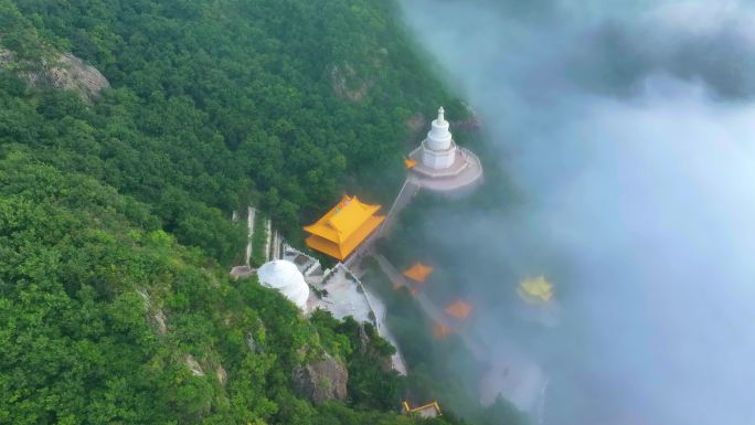 航拍辽宁辽阳龙峰寺