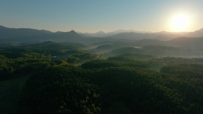 山间清晨