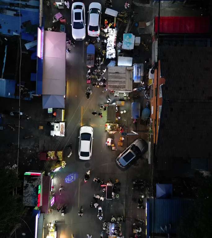 德阳旌阳区工农村夜市航拍竖屏