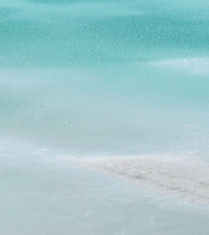 东台吉乃尔湖，马尔代夫，蓝色湖水，风景