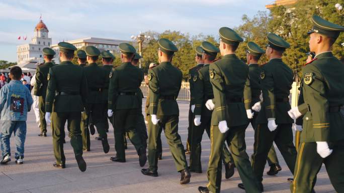 整齐的军人队伍队列鼓舞人心