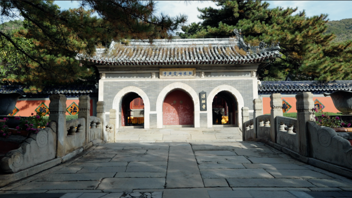 潭柘寺 潭柘寺银杏树