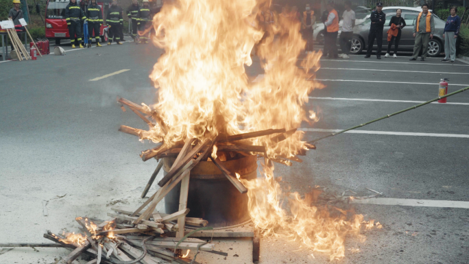 消防演习 小区灭火 4K