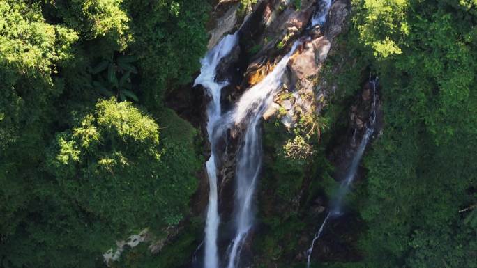 4K-玉溪兴平哀牢山风光，哀牢山瀑布航拍