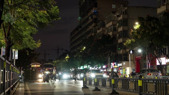 夜晚 街道 马路 车流