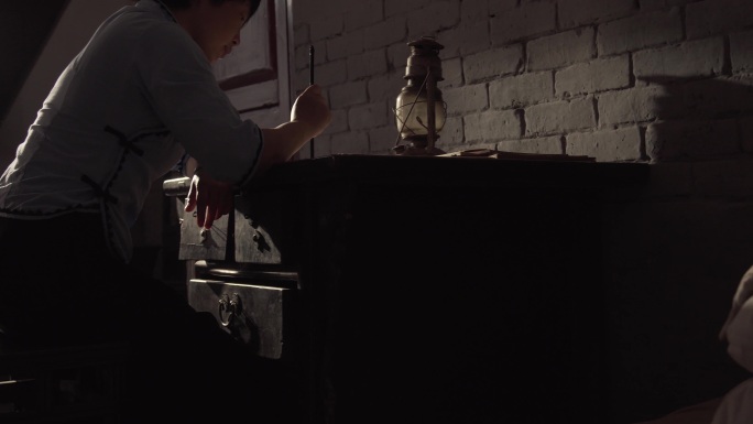 民国进步青年革命学习女学生情景再现