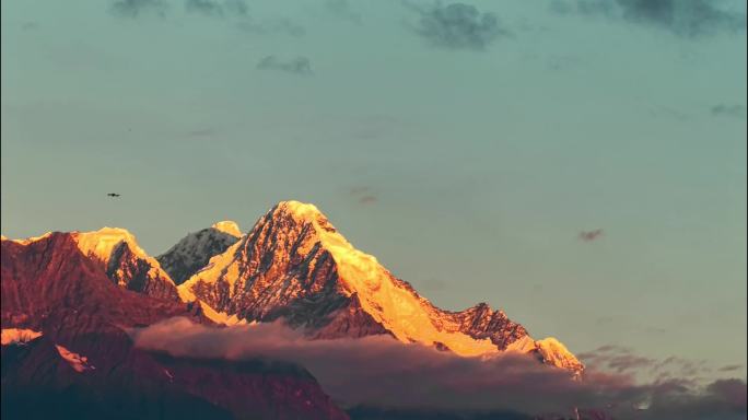 日照金山景观 横移景色