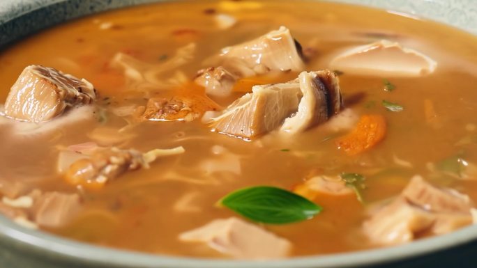 骨头汤 肉汤营养美食大骨浓汤