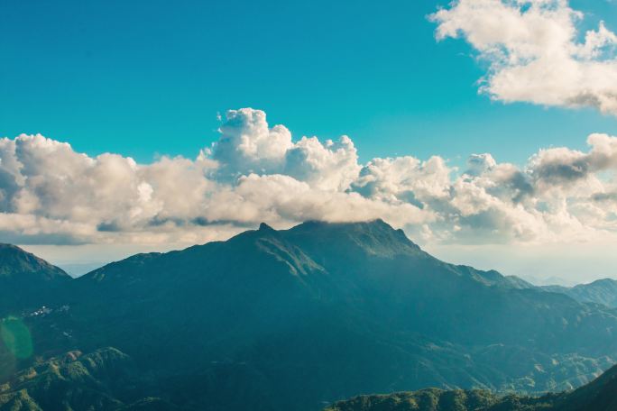 5K潮州凤凰山山脉凤凰茶云海蓝天白云延时