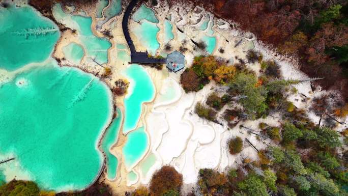 航拍四川阿坝九寨神仙池景区