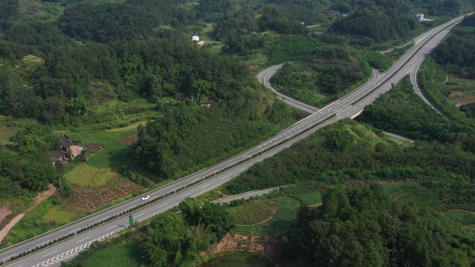 4K平原高速公路航拍素材