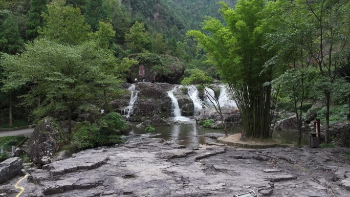 航拍浙江温州文成县地标百丈漈瀑布壮观大气