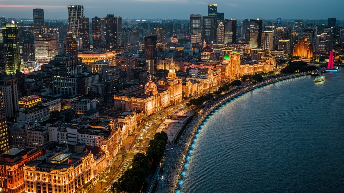 航拍上海外滩万国建筑黄浦江夜景8K