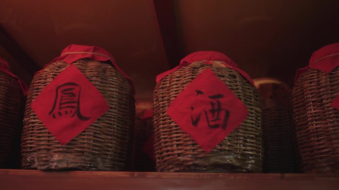 西凤酒白酒历史展览酒坛古法酿酒