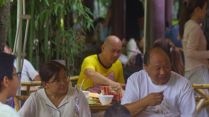 成都人民公园鹤鸣茶社放松人群【组镜】