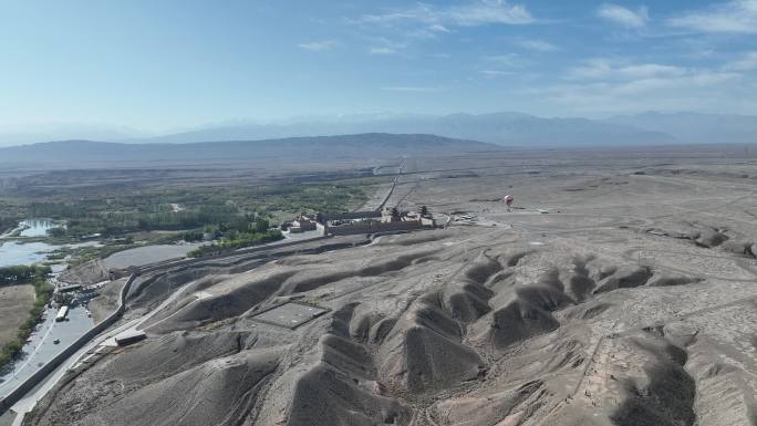 航拍甘肃省嘉峪关古城墙