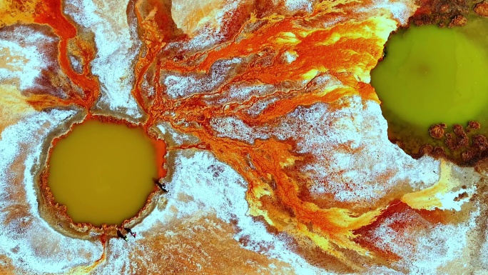 新疆喀日铁米尔火山群景观