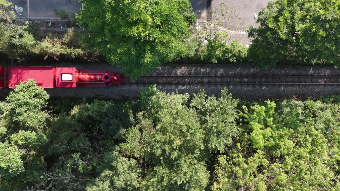 东部华侨城红色小火车