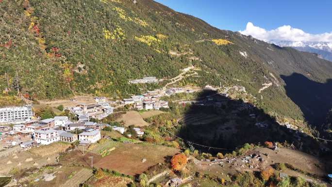 4K雨崩村秋色航拍